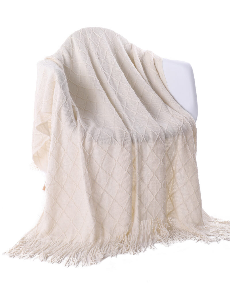 Tasselled Knit Throw